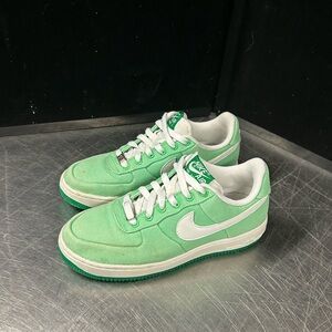 Nike Air Force 1 Size 7.5 Women